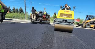 Best Recycled Asphalt Driveway Installation  in Leslie, MI